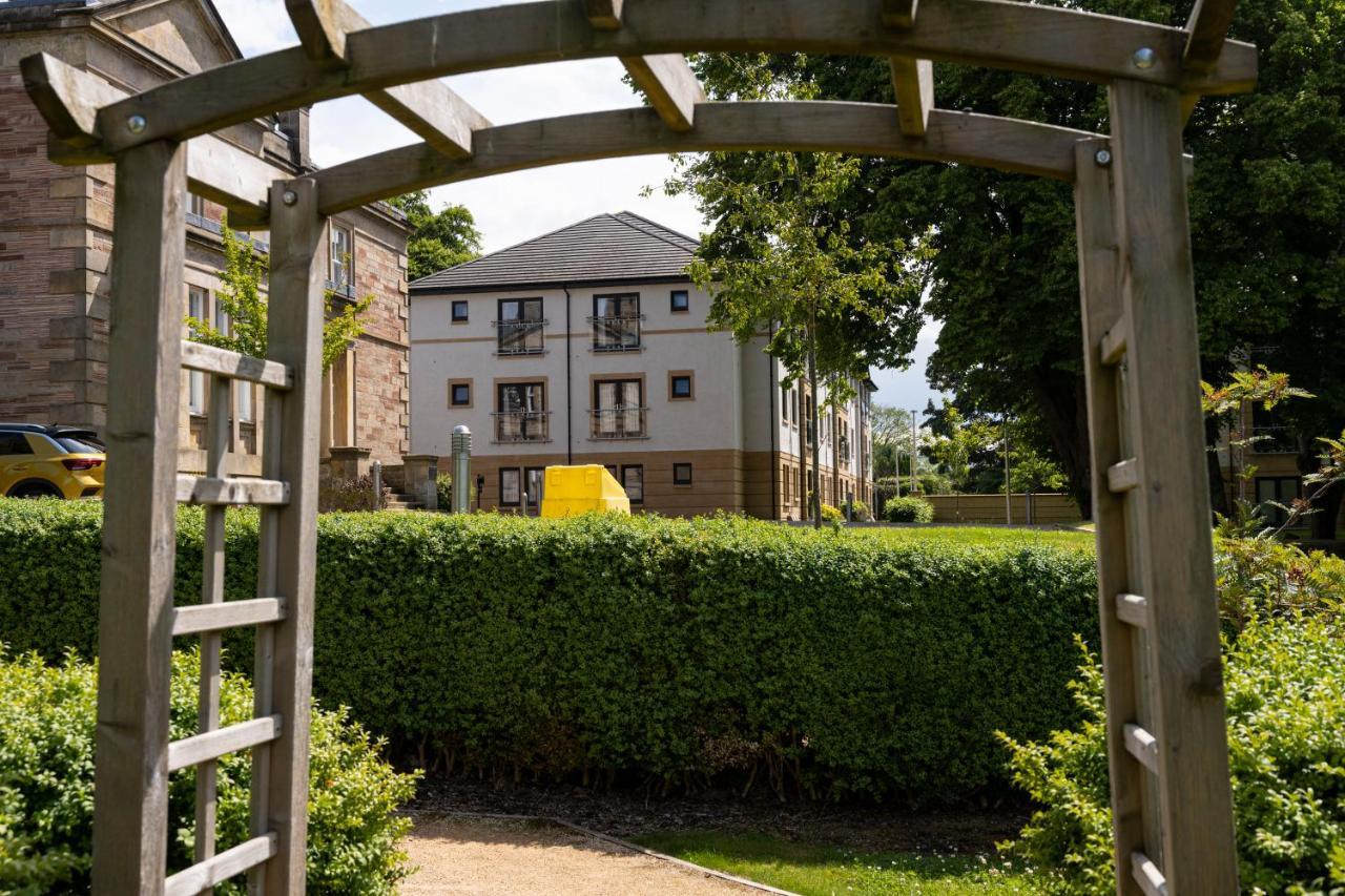 Inverness City Suites Kültér fotó