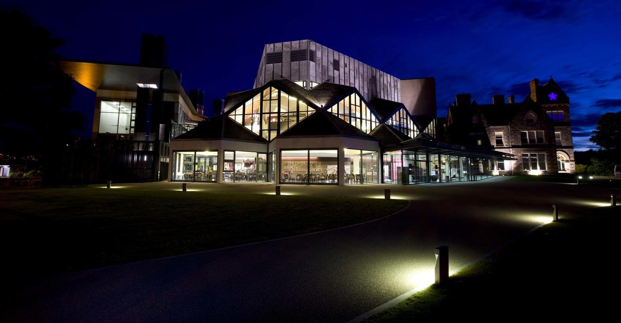 Inverness City Suites Kültér fotó